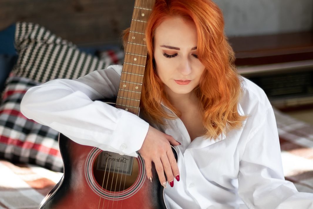 Individualno portretno fotografiranje s kitaro