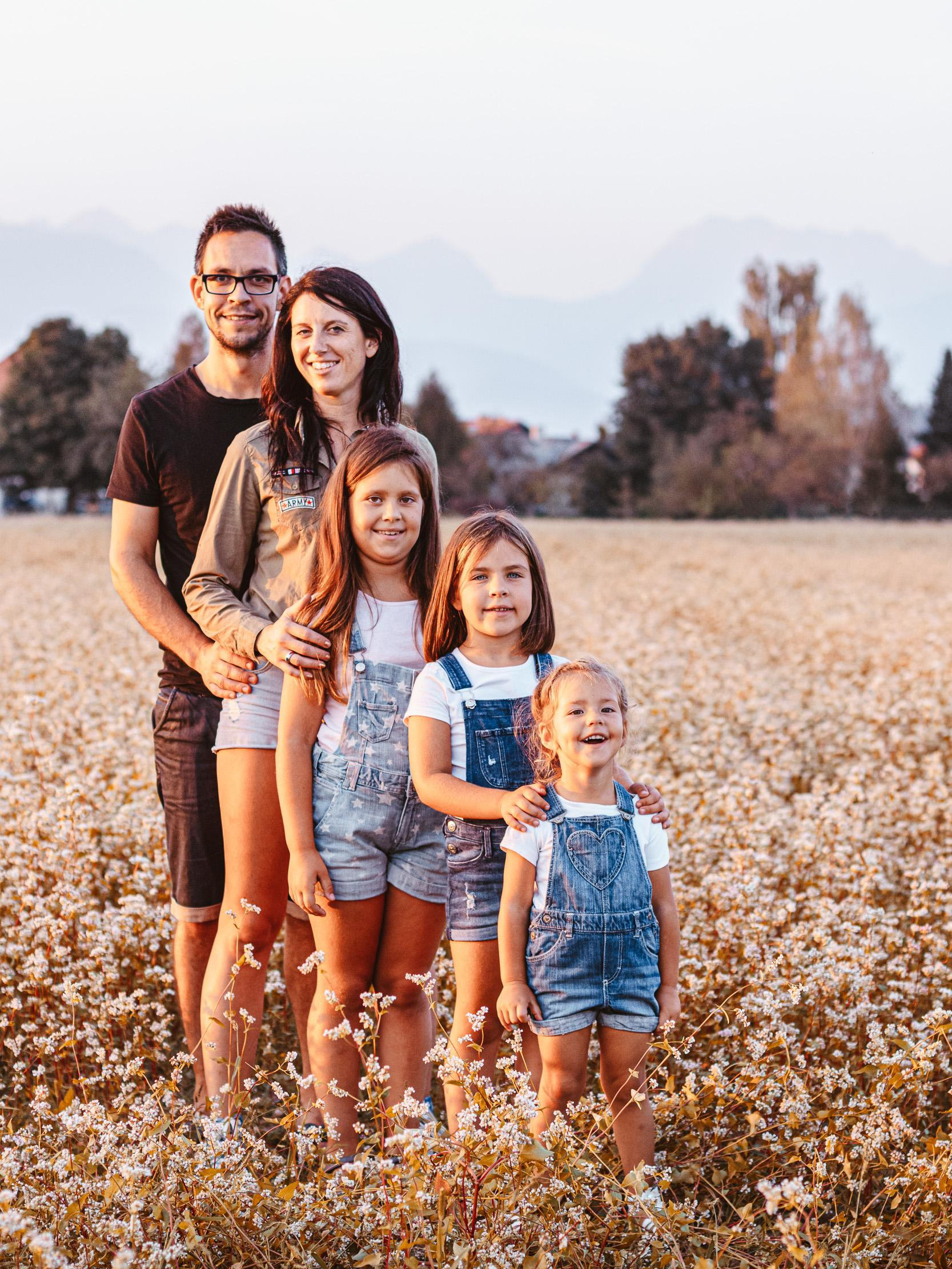Fotografija za družine, naravna fotografija, profesionalna fotografija Ljubljana, foto studio.