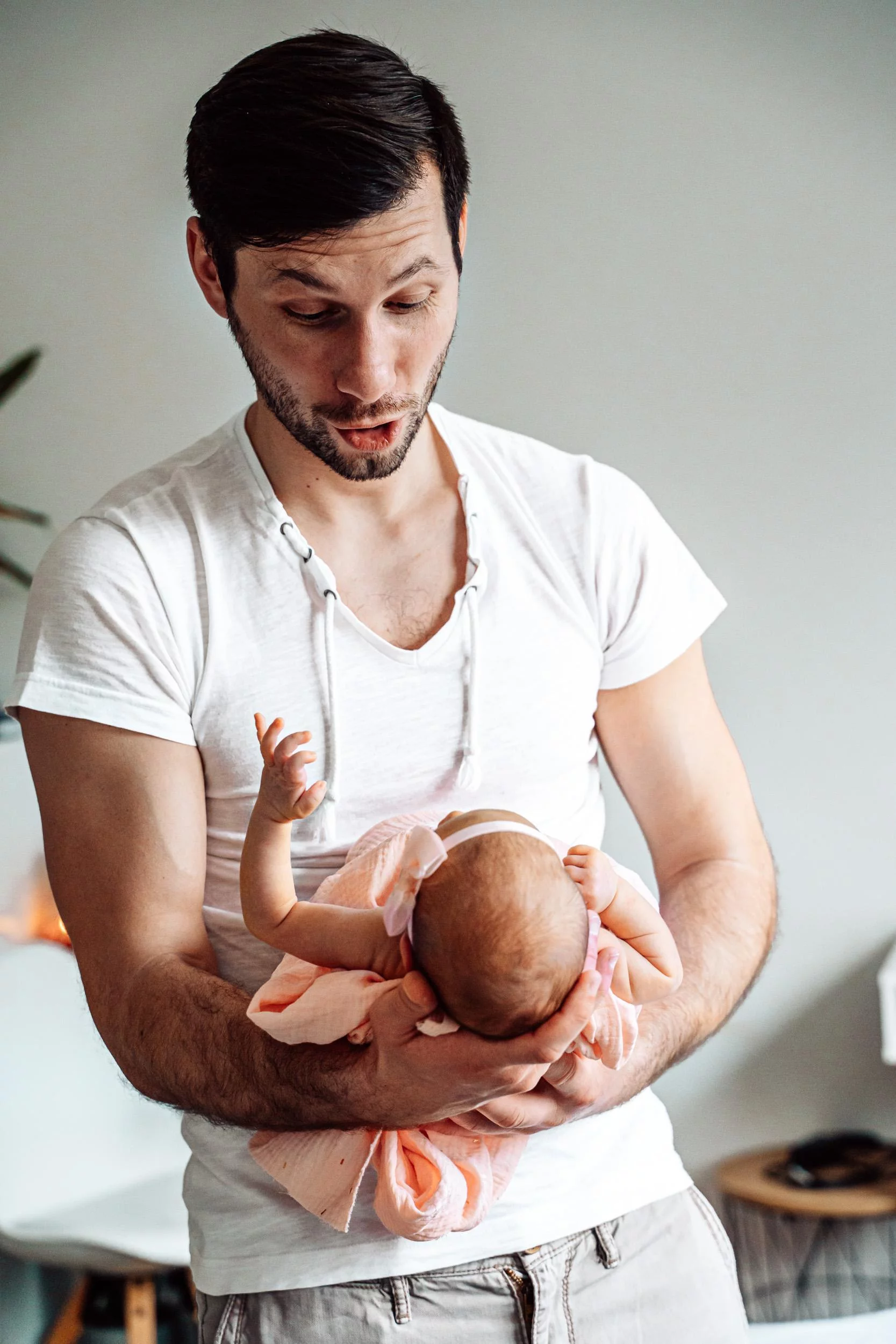 Fotografiranje novorojenčkov doma in v studiu v Ljubljani