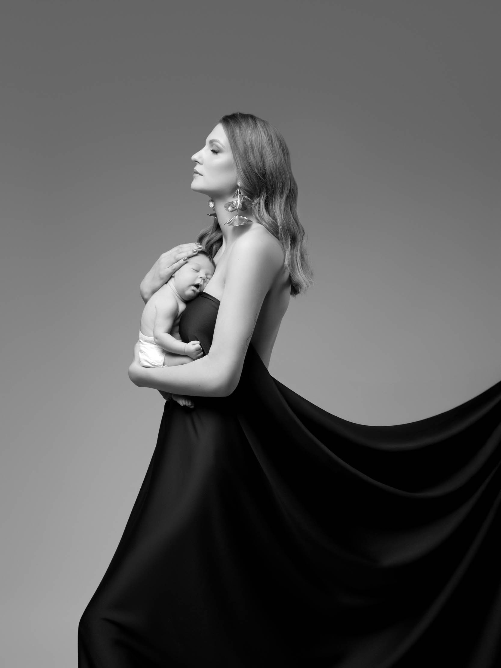 Profesionalna fotografija, elegantna obleka, razstava fotografij v Ljubljani, fotograf fotograf.